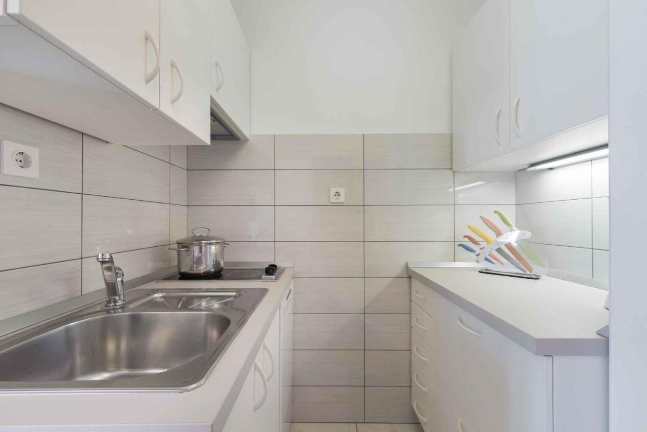 Apartments In Ravni/Istrien 30383 מראה חיצוני תמונה